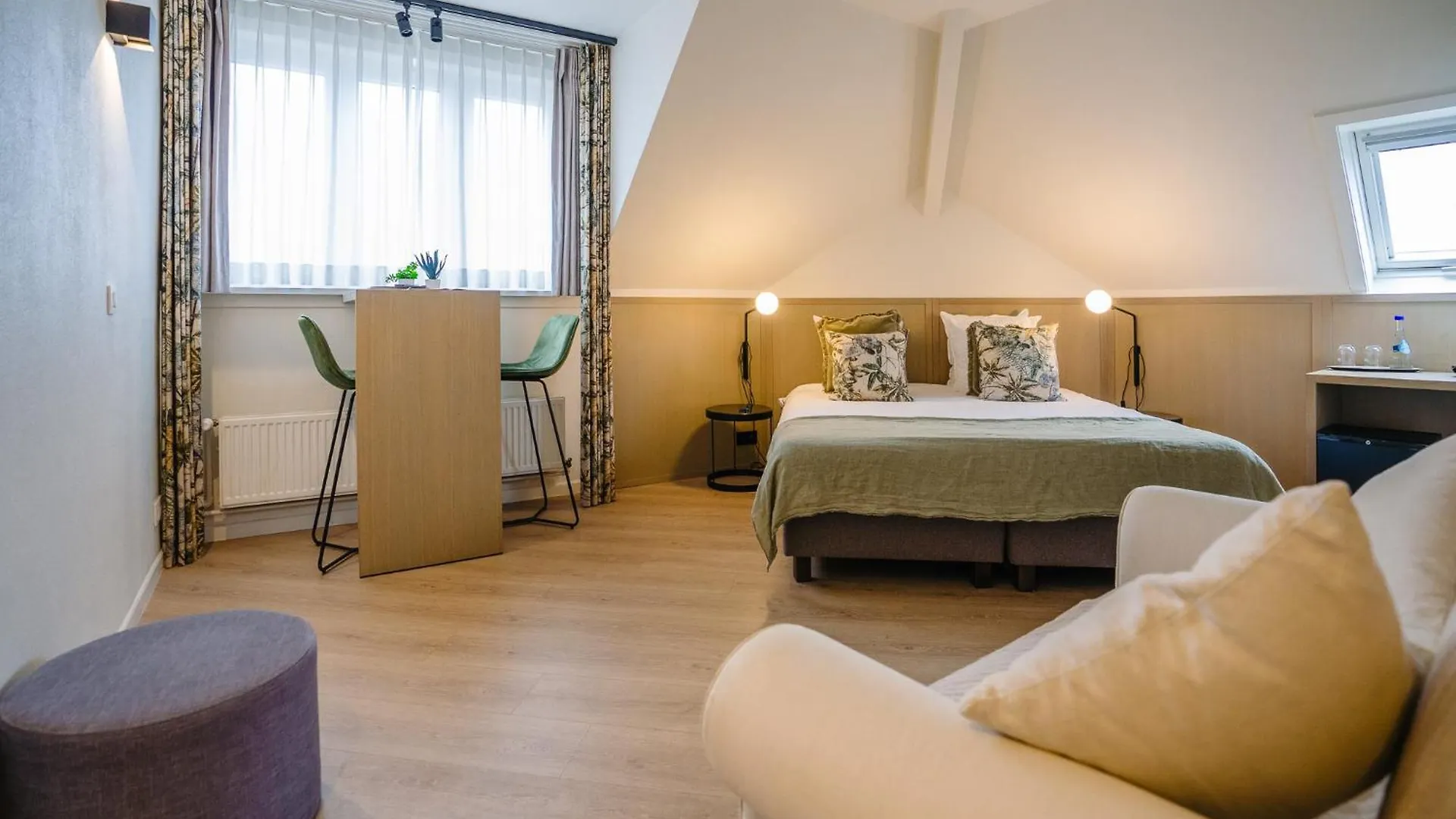 Hotel Du Bassin 3*, Ostend Belgium