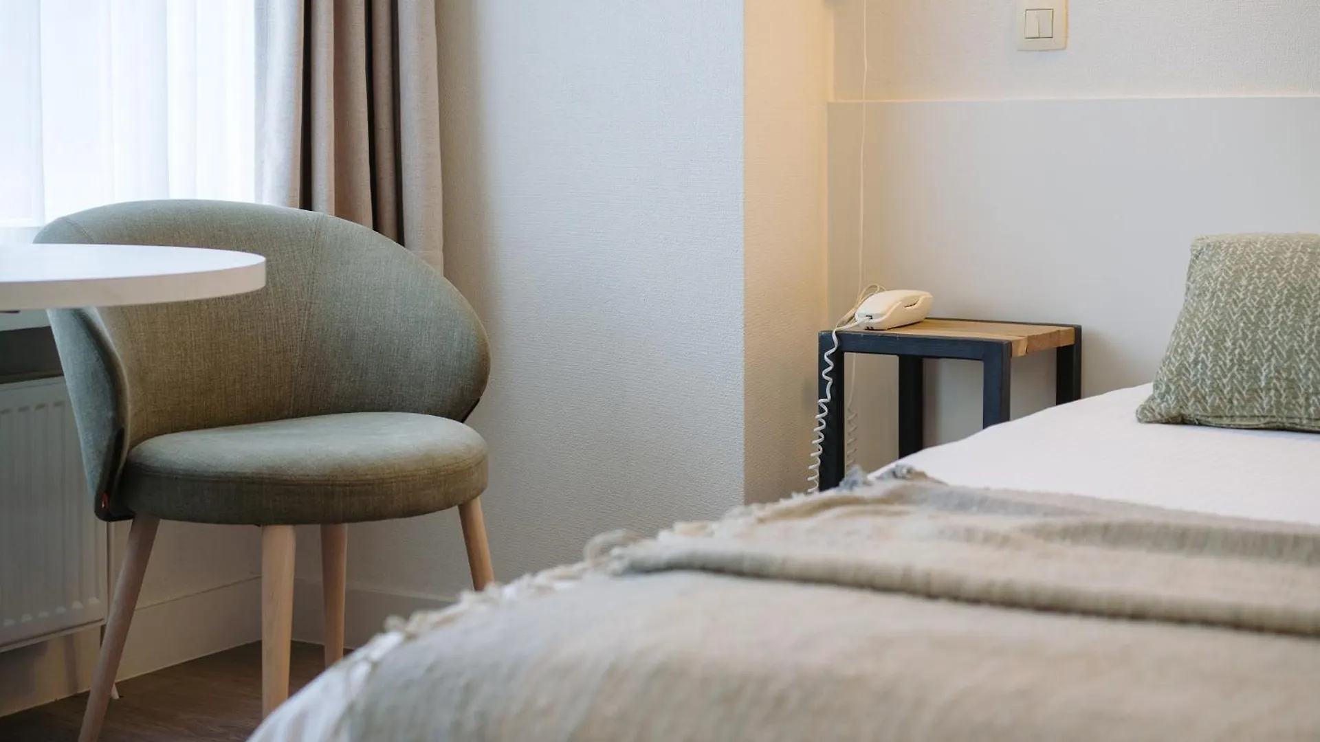 Hotel Du Bassin 3*, Ostend Belgium